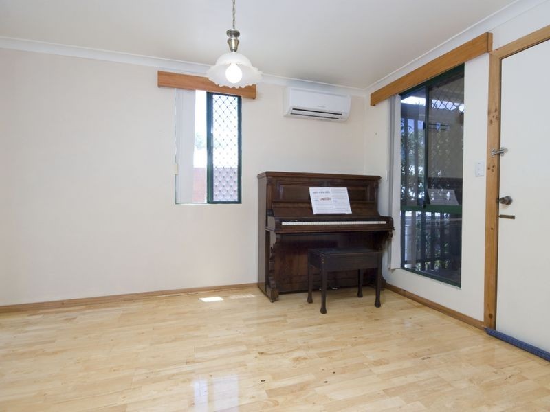 10 Barranduna Drive, Mount Nasura WA 6112