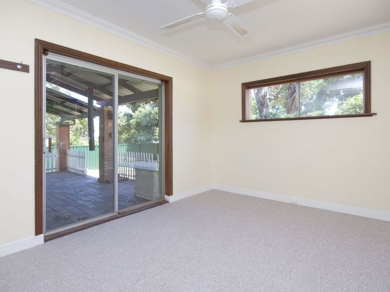 18 Steve Street, Kelmscott WA 6111