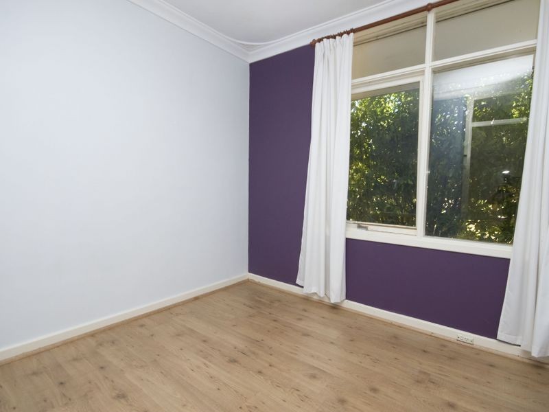 18 Steve Street, Kelmscott WA 6111