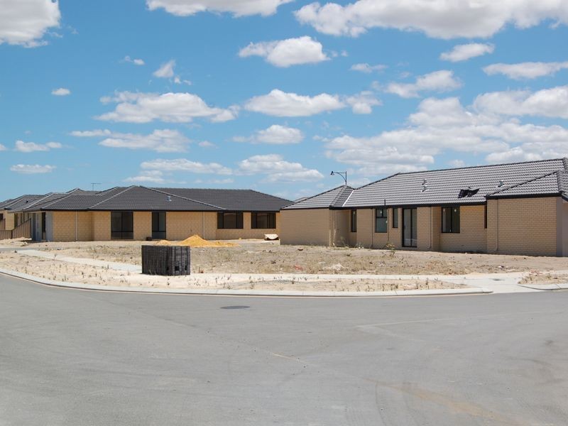 29 Dortmund Gardens, Piara Waters WA 6112