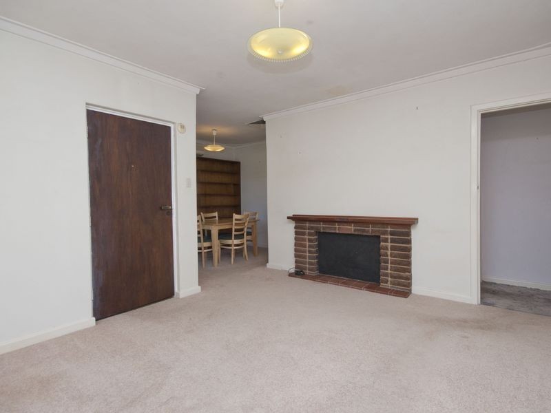 37 Lantana Way, Camillo WA 6111