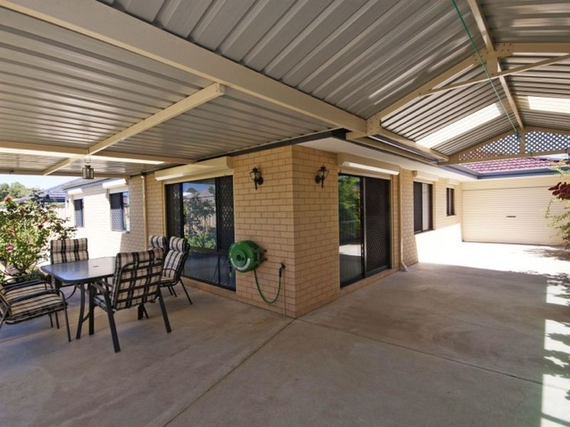 44 Sycamore Ave, South Lake WA 6164