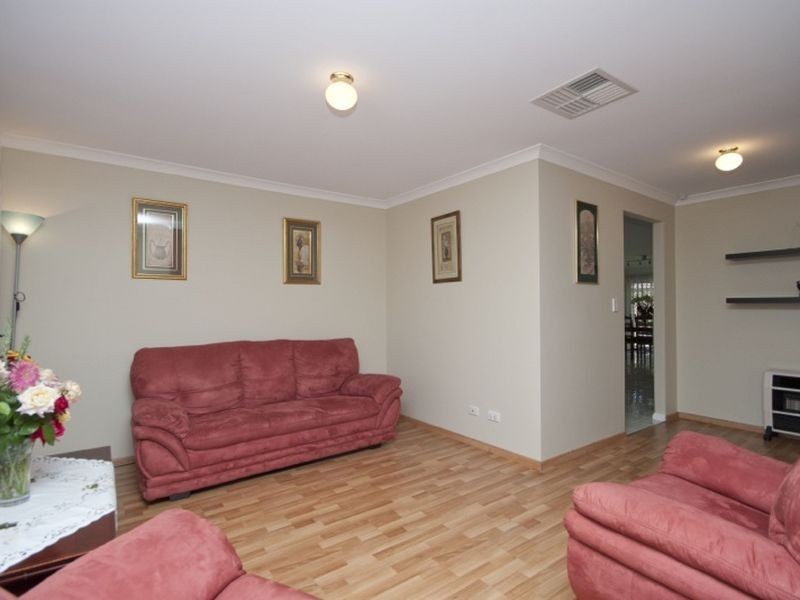 44 Sycamore Ave, South Lake WA 6164