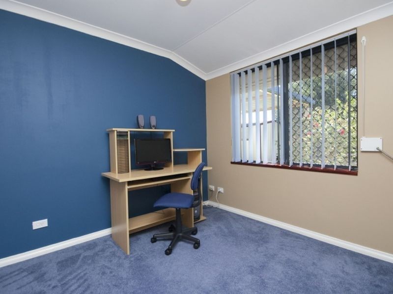 44 Sycamore Ave, South Lake WA 6164