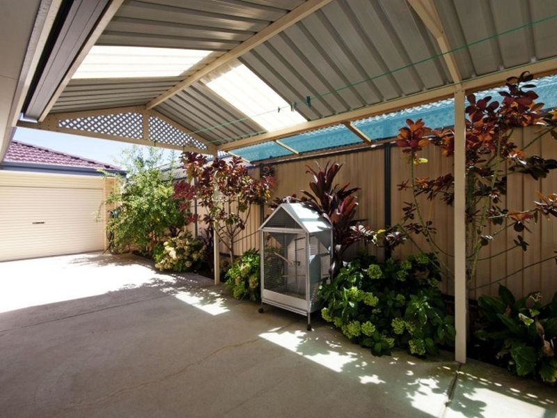 44 Sycamore Ave, South Lake WA 6164