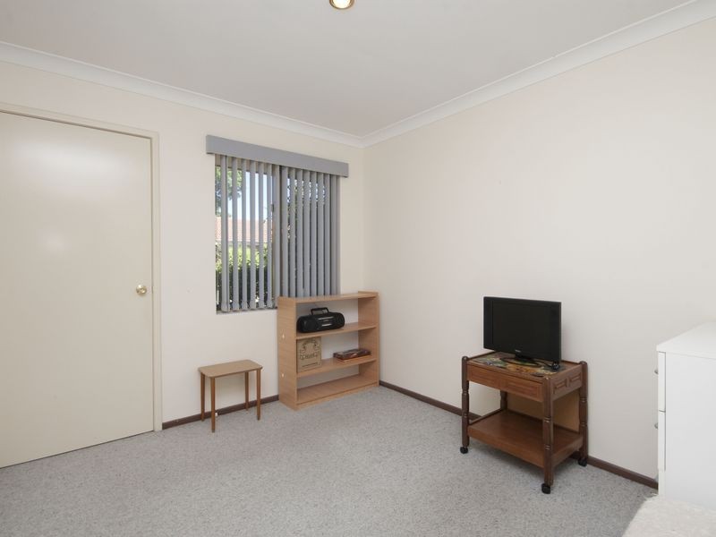 8/18 Lathwell Street, Armadale WA 6112