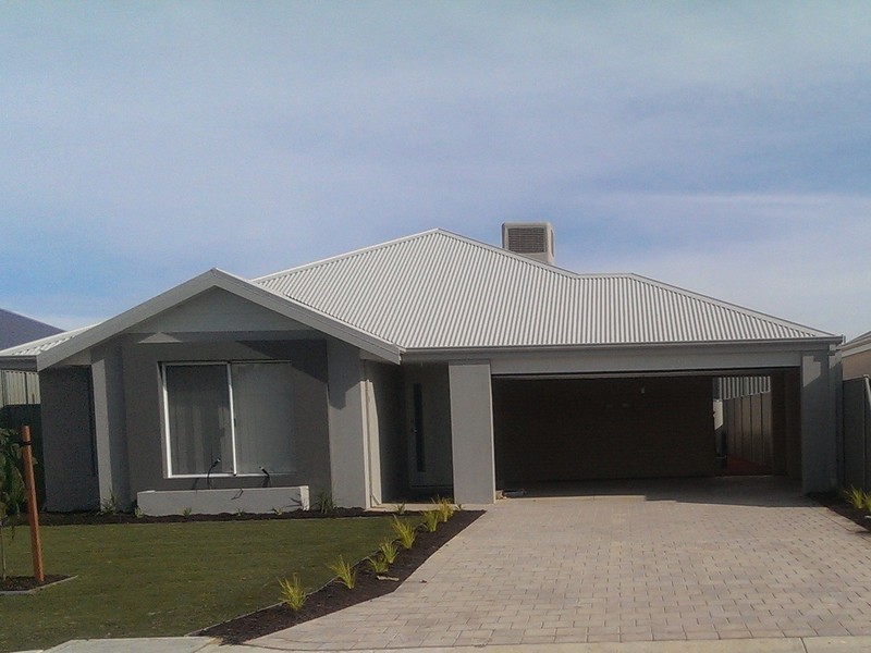 10 Foulkes Way, Byford WA 6122
