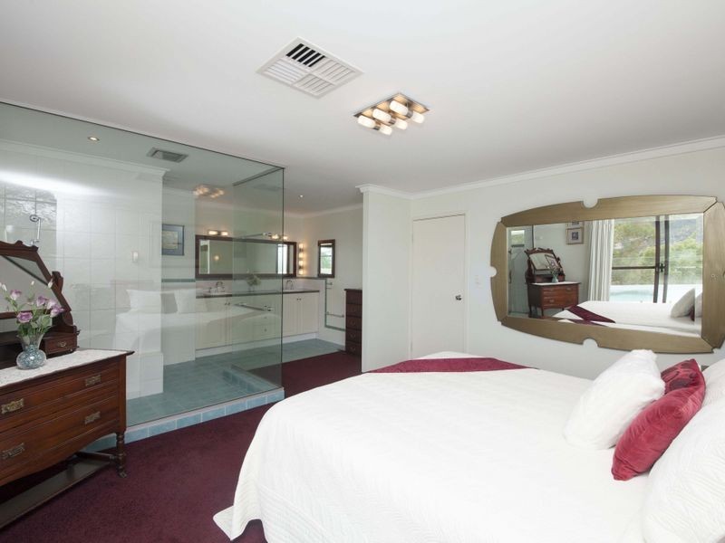 121 Salter Road, Mount Nasura WA 6112