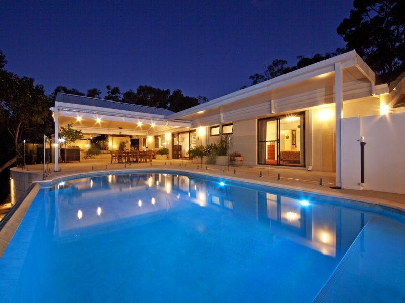 121 Salter Road, Mount Nasura WA 6112