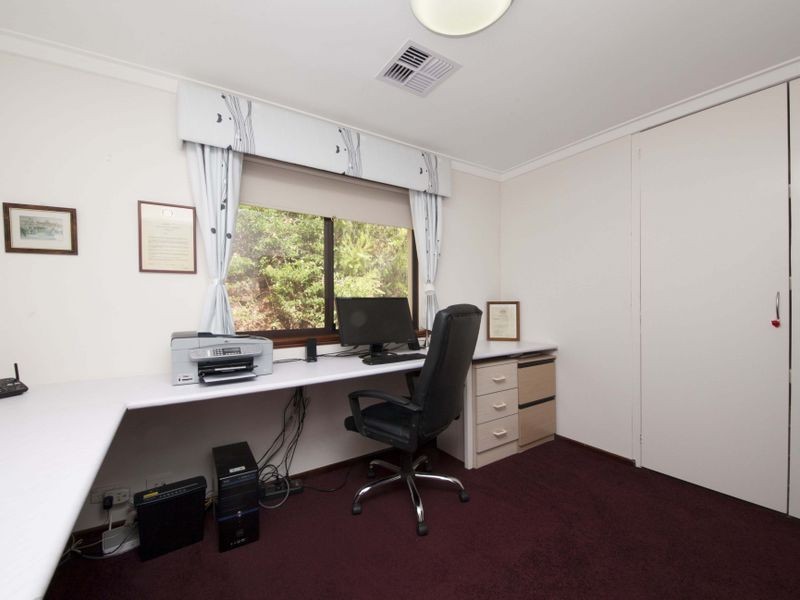 121 Salter Road, Mount Nasura WA 6112