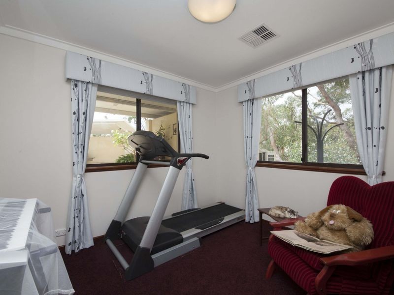 121 Salter Road, Mount Nasura WA 6112