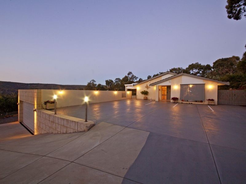 121 Salter Road, Mount Nasura WA 6112