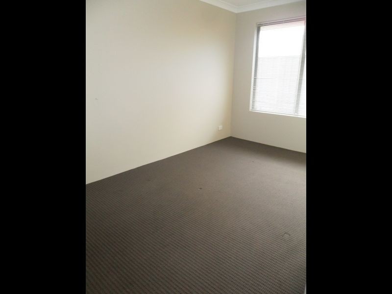 18 Casitas Street, Champion Lakes WA 6111