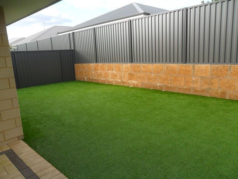 18 Casitas Street, Champion Lakes WA 6111