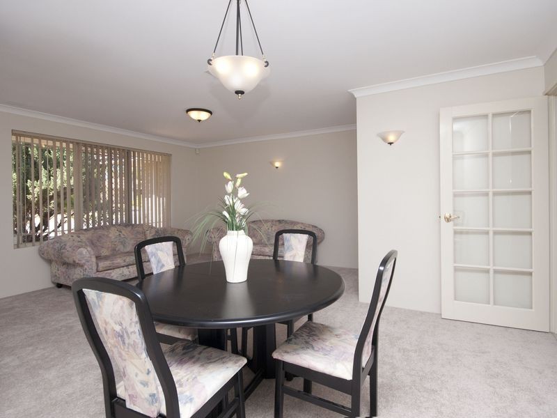 77 Inverness Circle, Camillo WA 6111