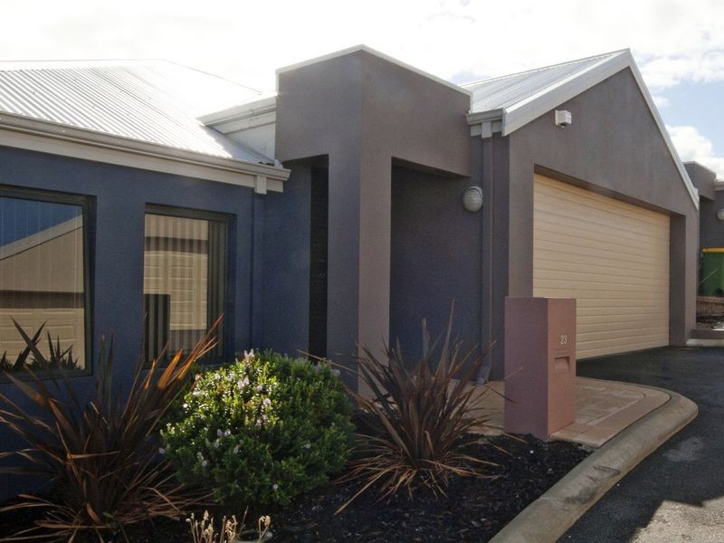23/11 Serls Street, Armadale WA 6112