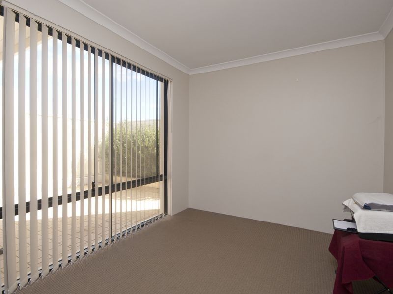 23/11 Serls Street, Armadale WA 6112