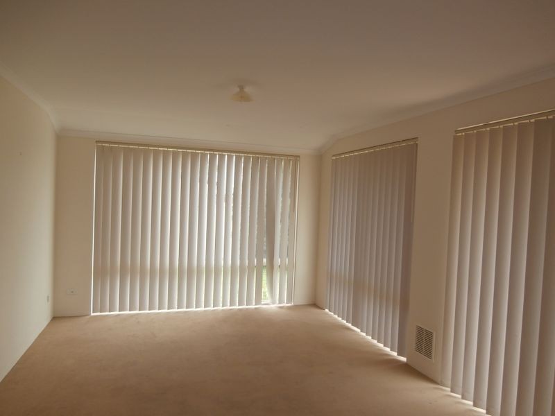 11 Higgs Court, Brookdale WA 6112