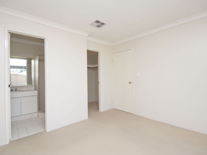 6 Brechin Retreat, Seville Grove WA 6112