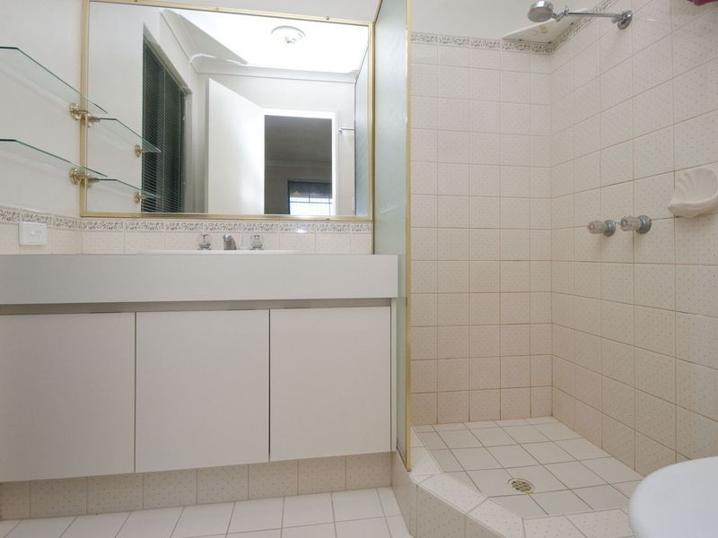 6 Brechin Retreat, Seville Grove WA 6112