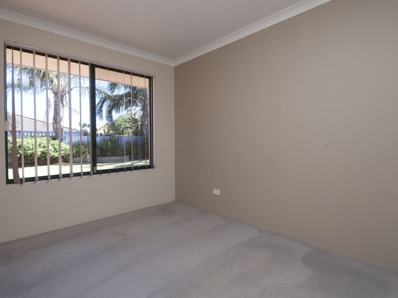 6 Brechin Retreat, Seville Grove WA 6112