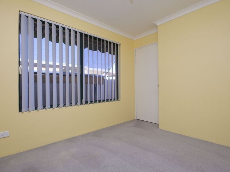 6 Brechin Retreat, Seville Grove WA 6112