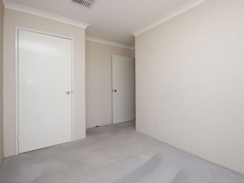 6 Brechin Retreat, Seville Grove WA 6112