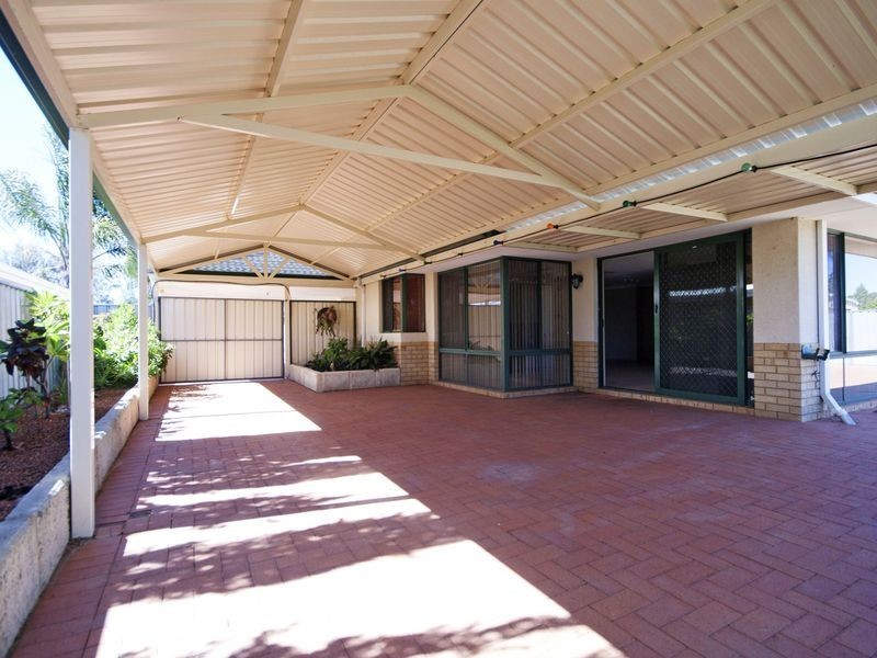 6 Brechin Retreat, Seville Grove WA 6112