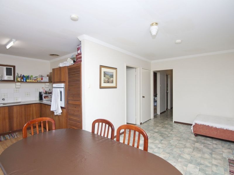 9 Nethercott Street, Huntingdale WA 6110