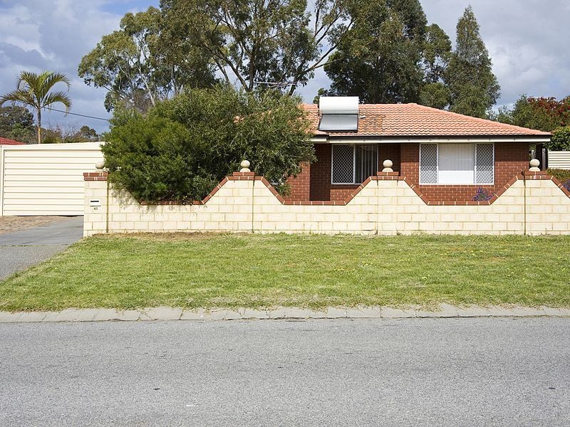 45 O’Sullivan Drive, Camillo WA 6111