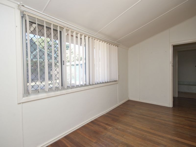 24 Collick Street, Hilton WA 6163