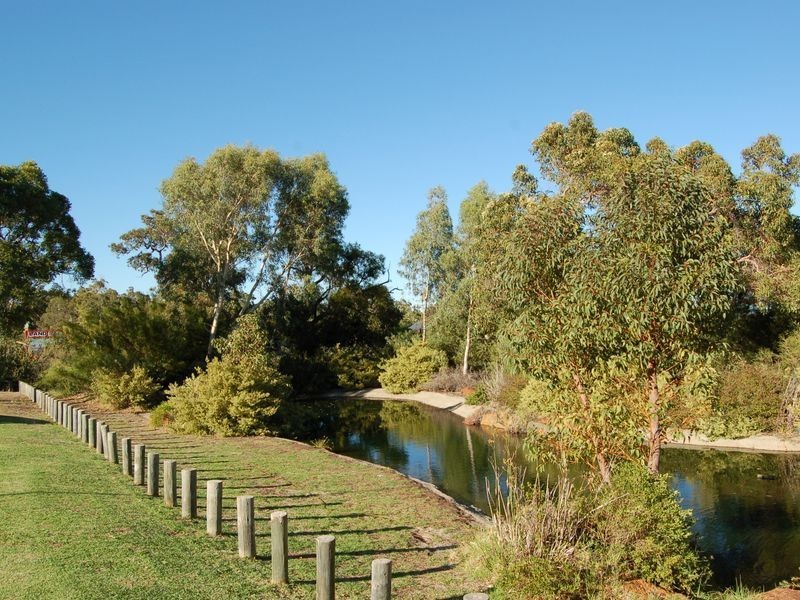 28 Waterwheel Road NORTH, Bedfordale WA 6112