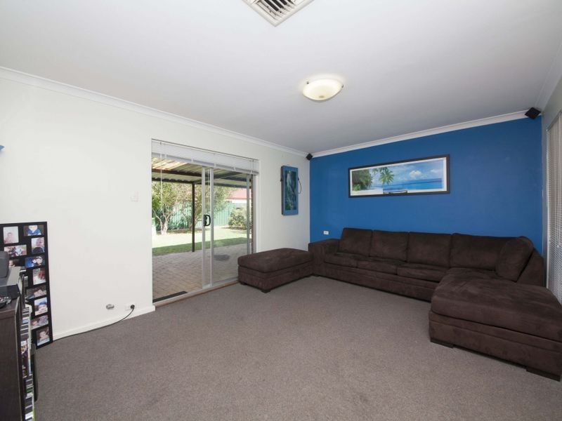 13 Cowan Street, Armadale WA 6112