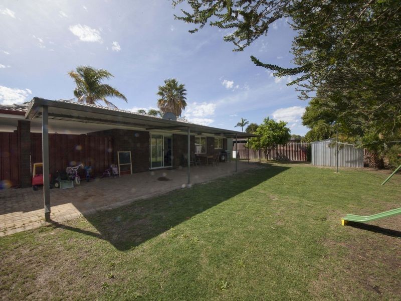 13 Cowan Street, Armadale WA 6112