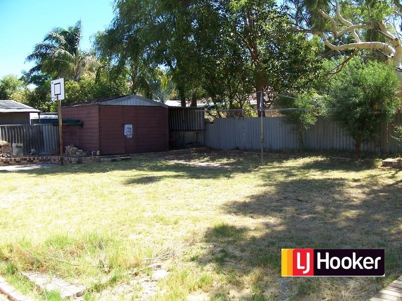 26 Rigden Street, Armadale WA 6112
