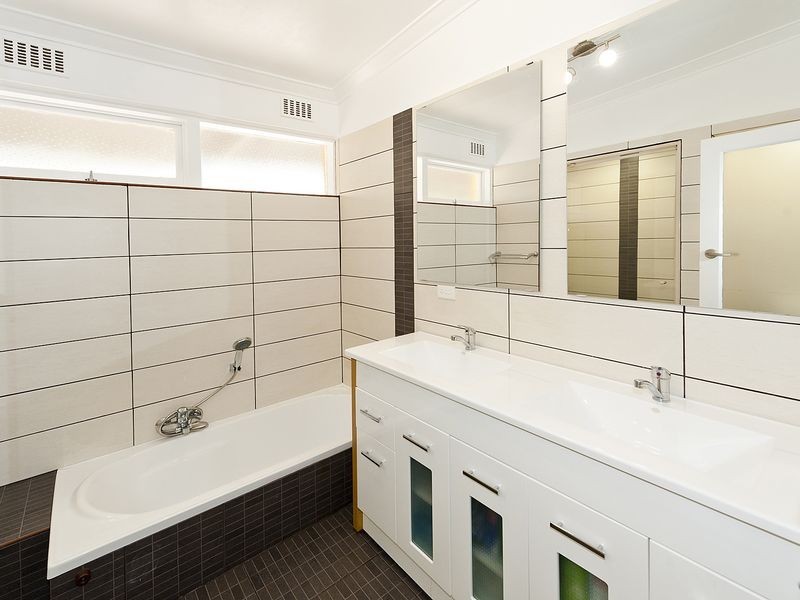 28 Kingsdown Road, Maddington WA 6109