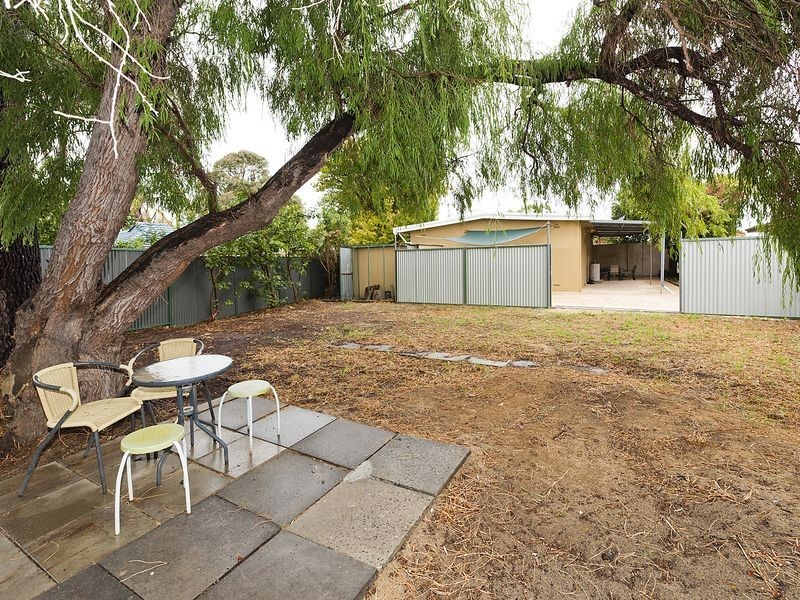 28 Kingsdown Road, Maddington WA 6109