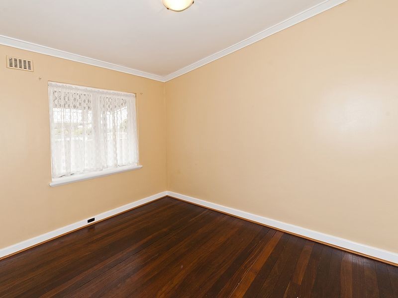 28 Kingsdown Road, Maddington WA 6109