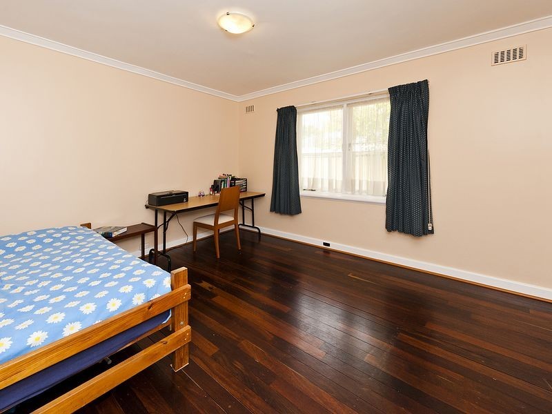 28 Kingsdown Road, Maddington WA 6109