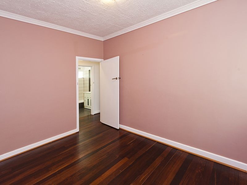 28 Kingsdown Road, Maddington WA 6109