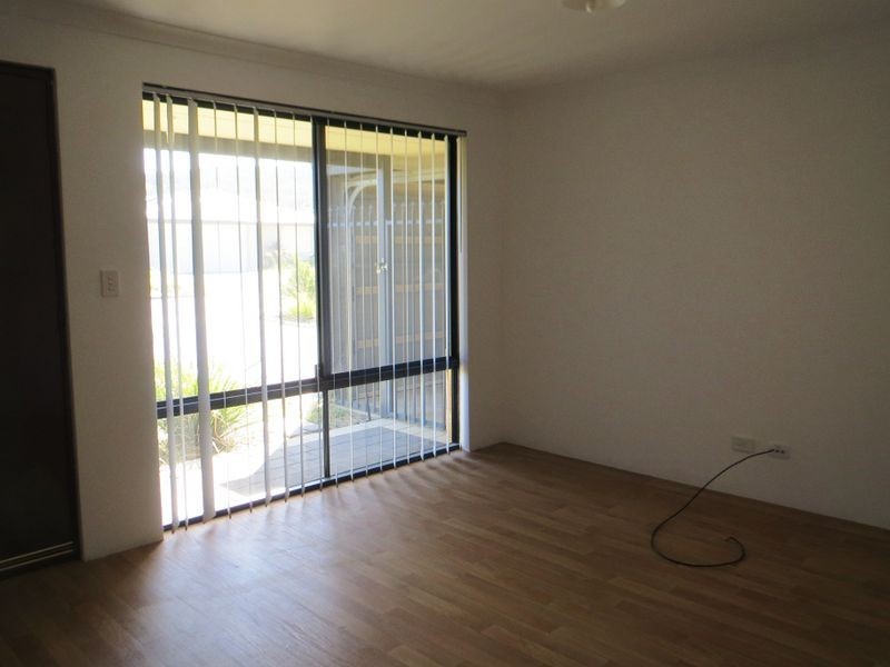 12 Edsell Entrance, Brookdale WA 6112