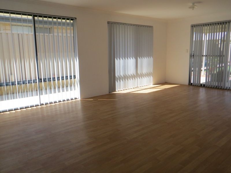 12 Edsell Entrance, Brookdale WA 6112