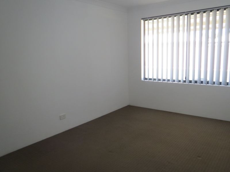 12 Edsell Entrance, Brookdale WA 6112