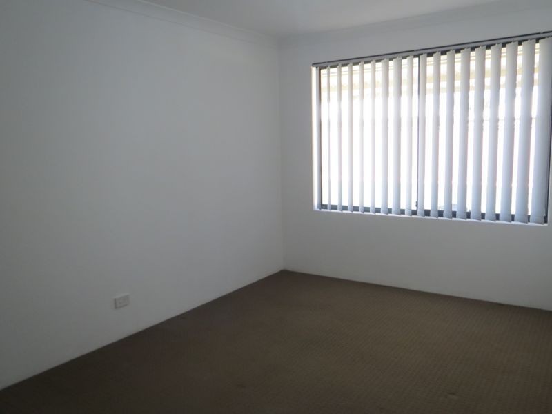 12 Edsell Entrance, Brookdale WA 6112