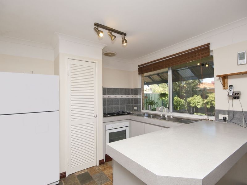 19 Pomelo Way, Seville Grove WA 6112