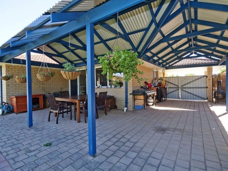 19 Pomelo Way, Seville Grove WA 6112