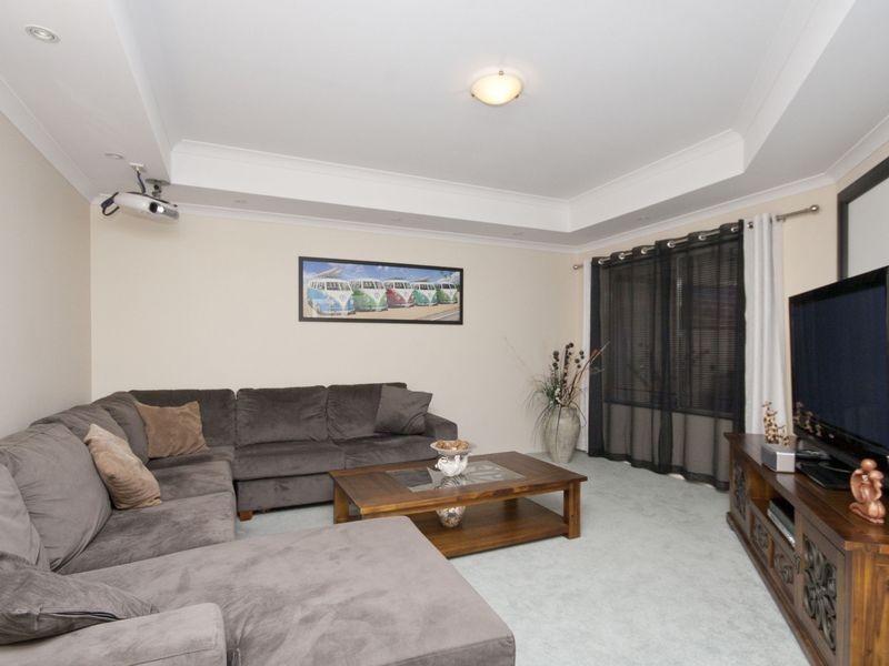 15 Marbella Ave, Seville Grove WA 6112