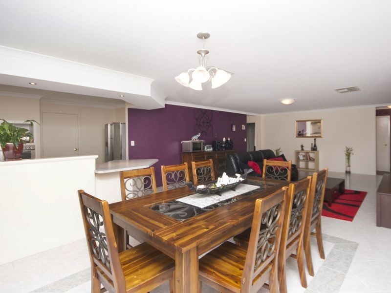 15 Marbella Ave, Seville Grove WA 6112