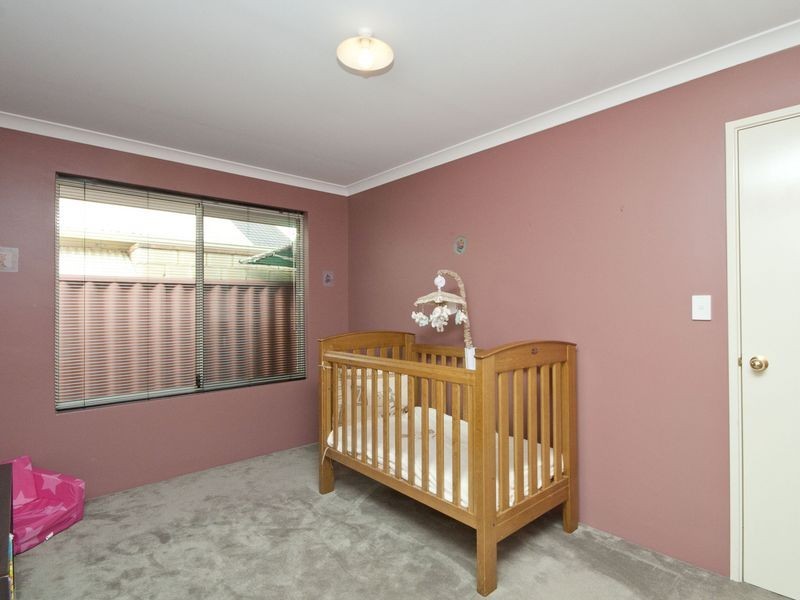 15 Marbella Ave, Seville Grove WA 6112