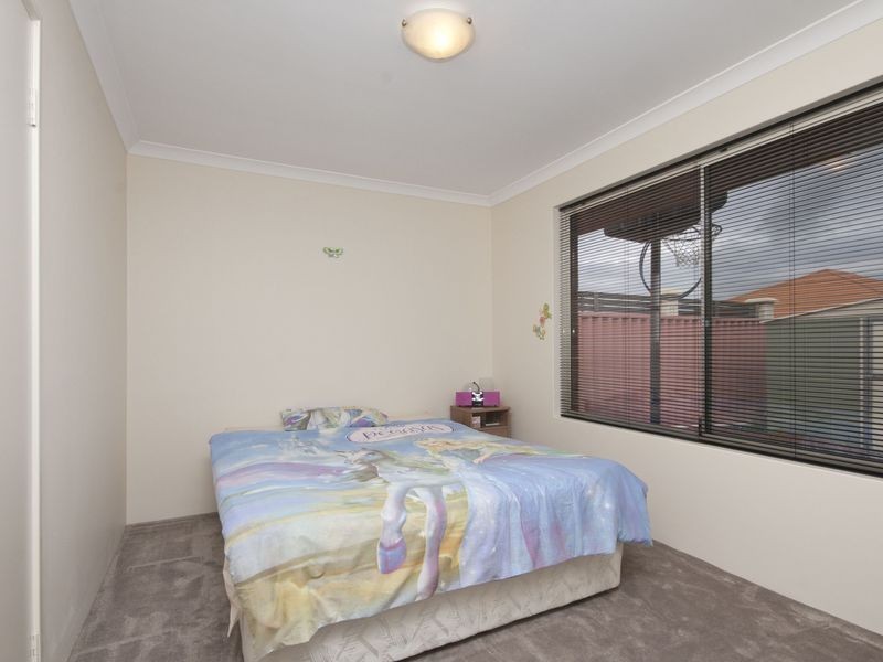 15 Marbella Ave, Seville Grove WA 6112